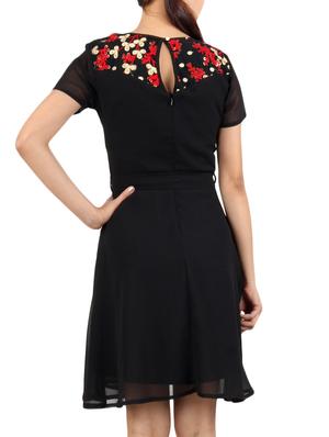 short sleeves embroidered black dress - 10296500 - Standard Image - 3