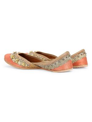 peach embellished leather handcrafted mojaris - 10344699 - Standard Image - 3