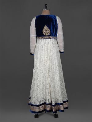 white net Anarkali kurta with embroidered velvet jacket - 1050711 - Standard Image - 3