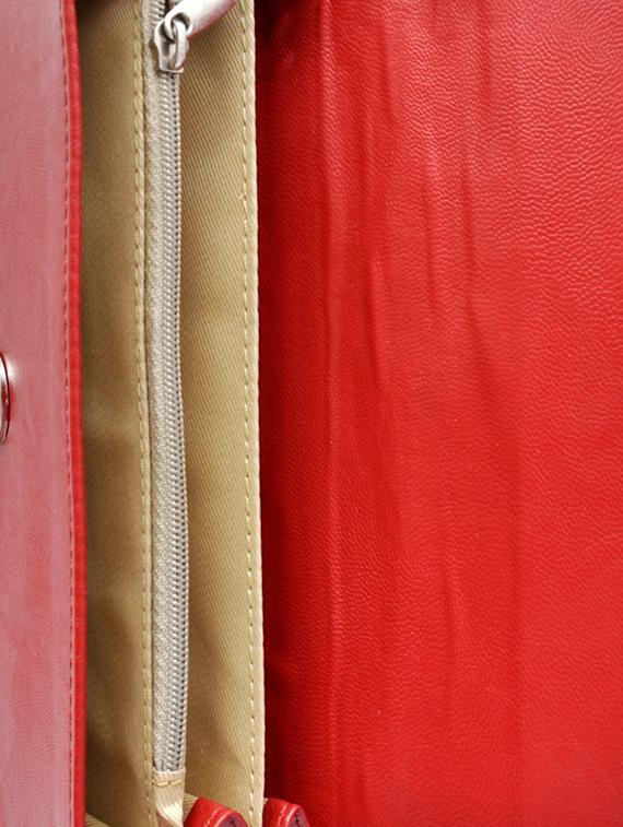 red plain solid leatherette wallet - 1055758 - Zoom Image - 3