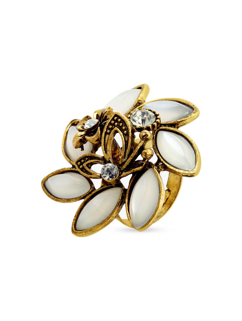 gold metal ring - 10687281 - Zoom Image - 3