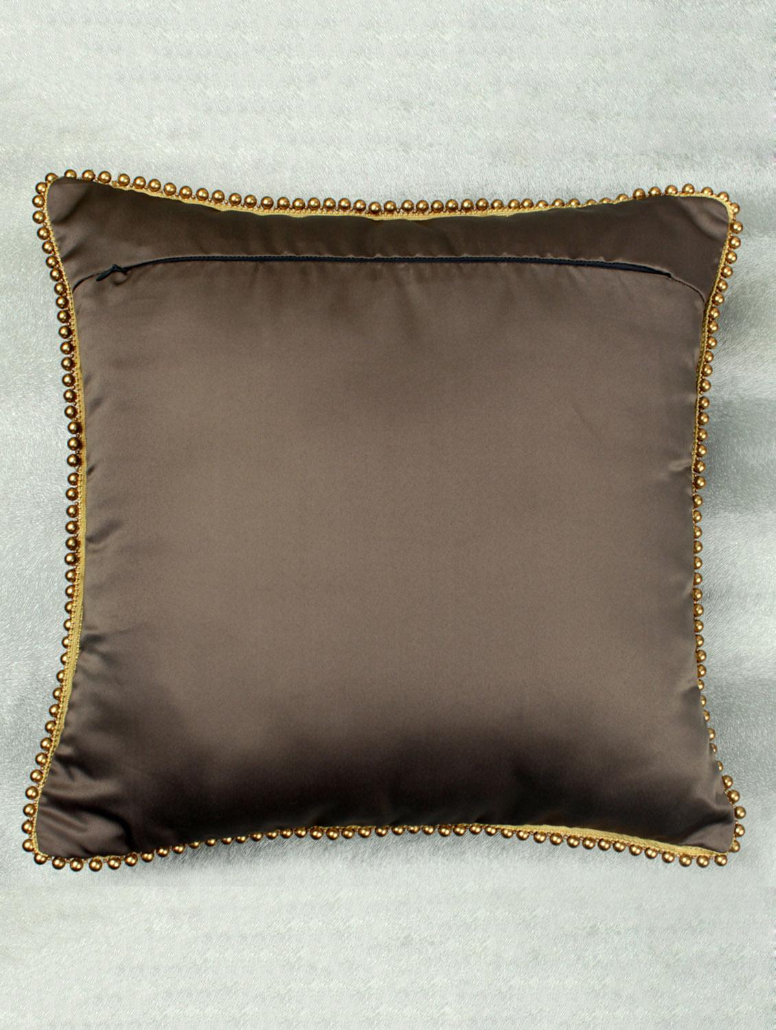 traditional costume cushion cover - 10857377 - Zoom Image - 3