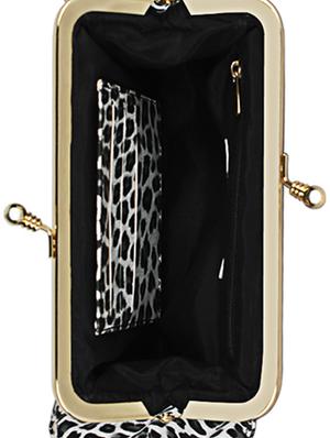 white leatherette (pu) regular clutch - 10907329 - Standard Image - 3