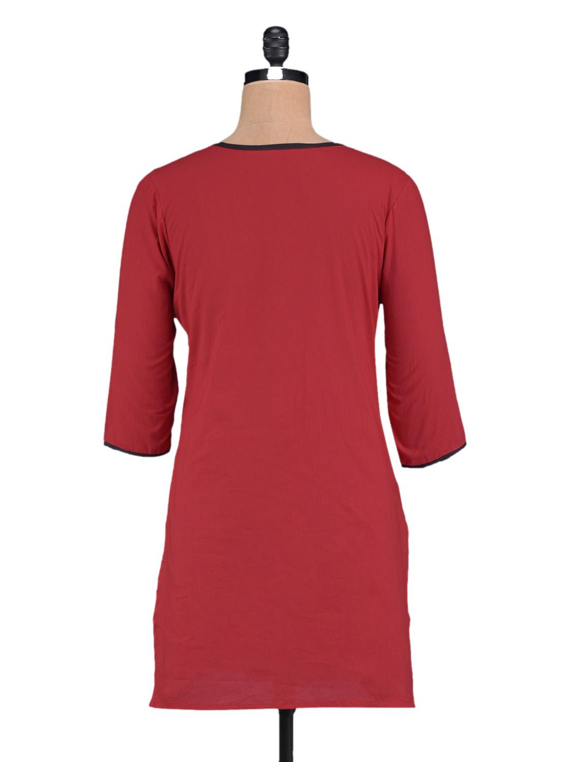 red cotton straight kurti - 1105862 - Zoom Image - 3