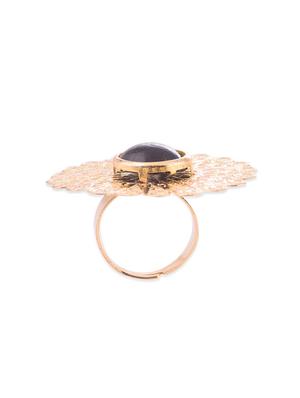 black and golden metal hand ring - 11427772 - Standard Image - 3