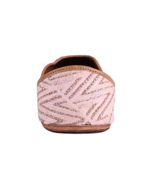 light pink zig zag patterned juttis - 12221688 - Standard Image - 3