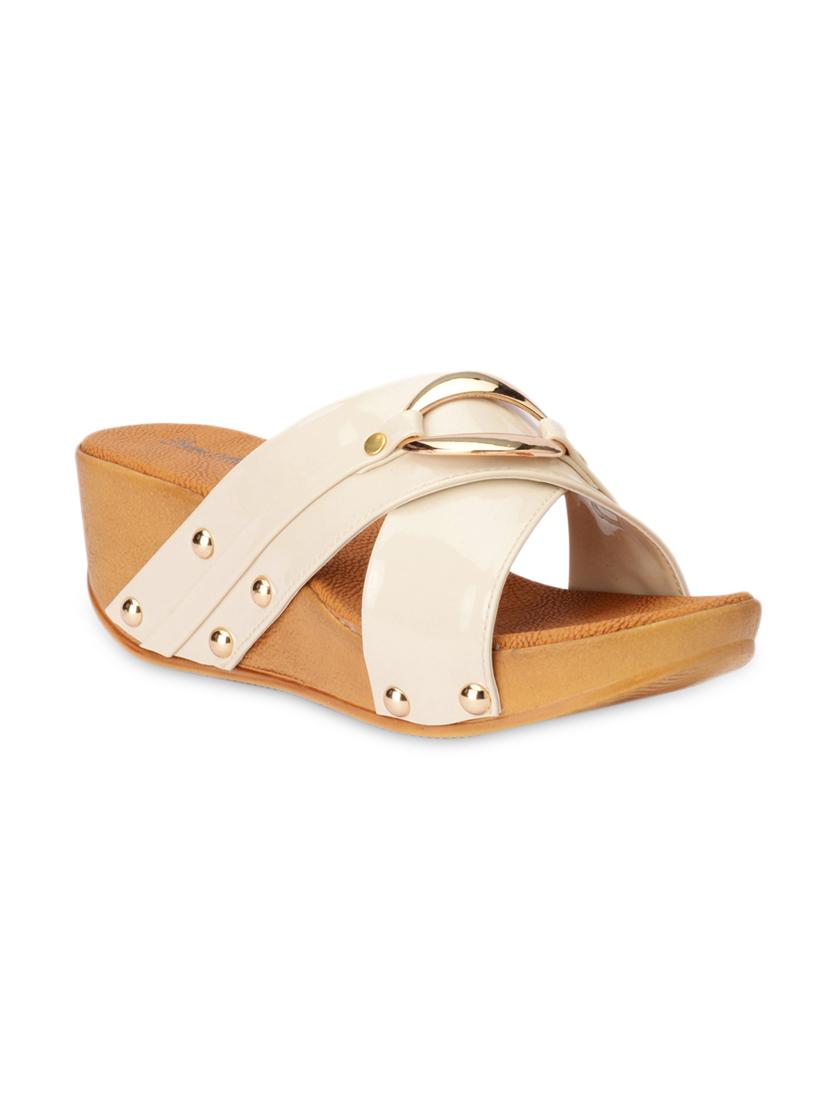 cream faux leather wedges - 1260769 - Zoom Image - 3
