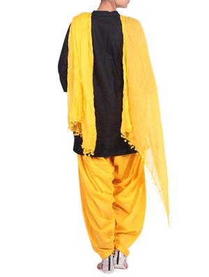 yellow cotton salwar with dupatta - 12819280 - Standard Image - 3