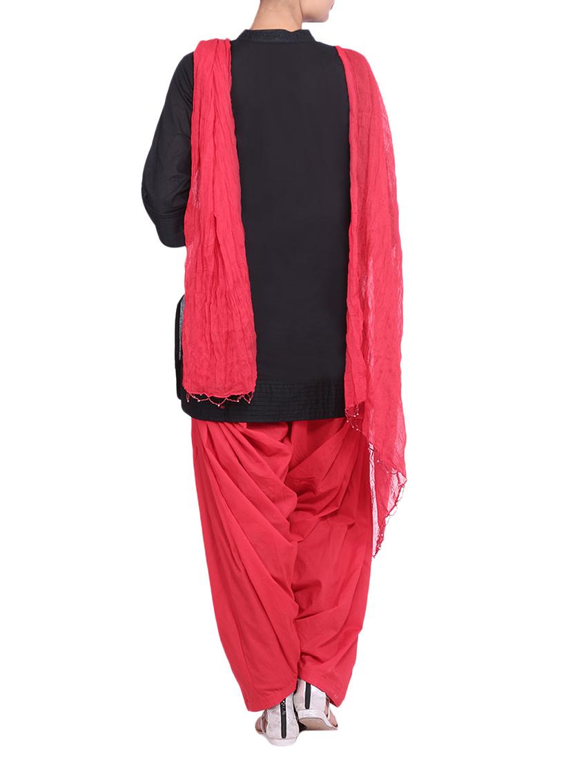 red cotton salwar with dupatta - 12880928 - Zoom Image - 3