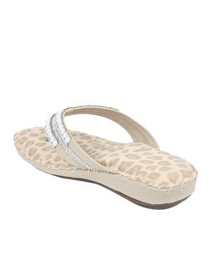 beige toe separator sandal - 12977435 - Standard Image - 3