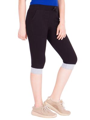 Set of 2 multi colored sports capri - 13311975 - Standard Image - 6