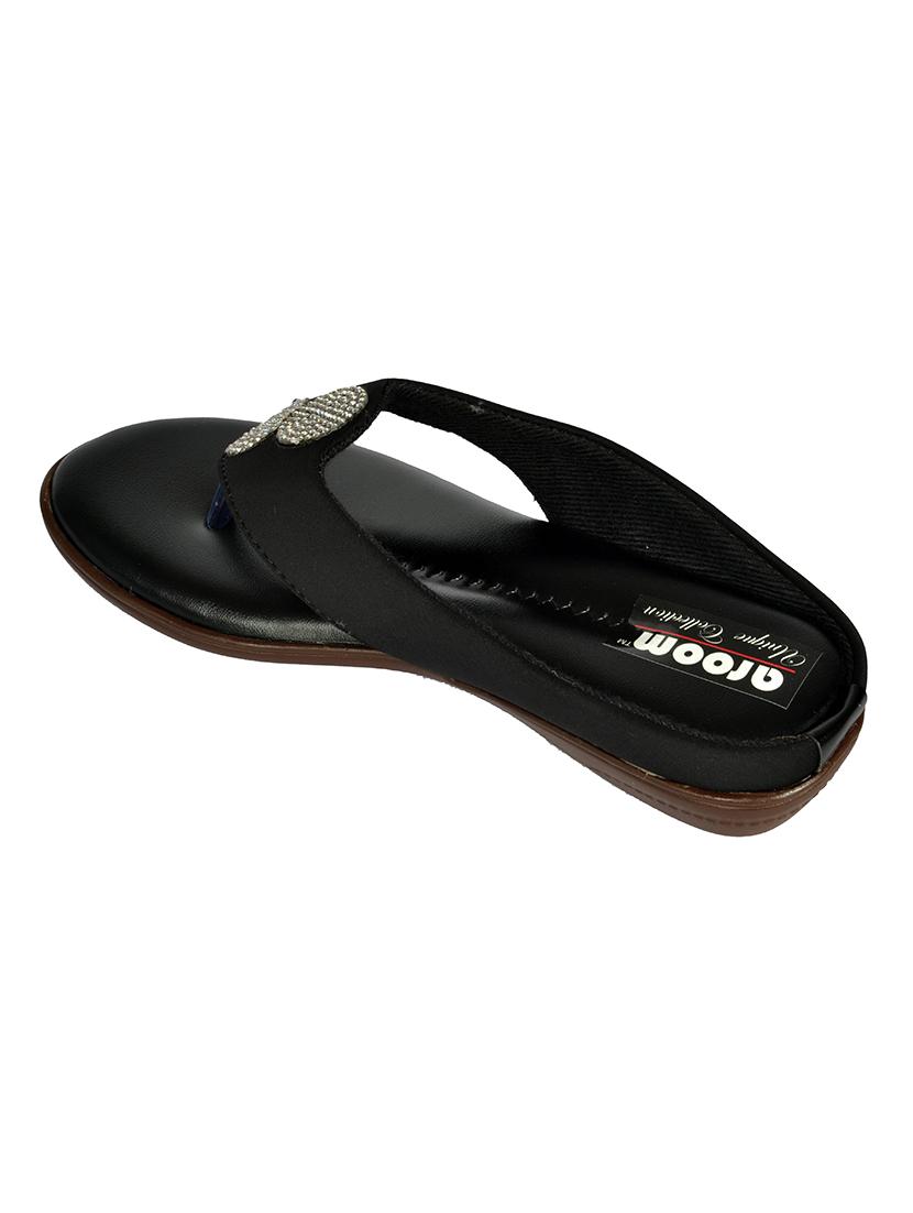 black velvet toe separator sandals - 13552410 - Zoom Image - 3