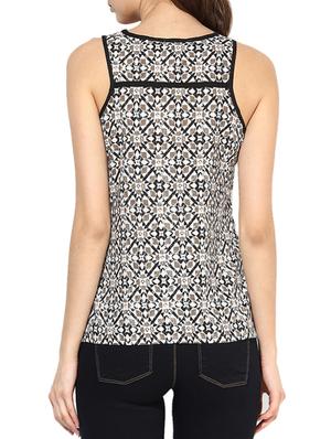 round neck printed top - 13743073 - Standard Image - 3