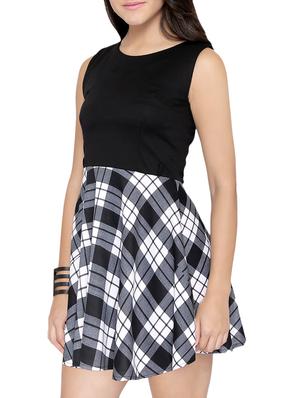 round neck checkered flared dress - 14001581 - Standard Image - 3
