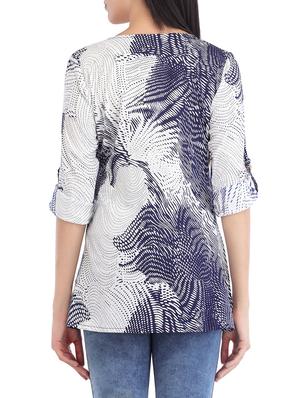 printed blue viscose top - 14049051 - Standard Image - 3