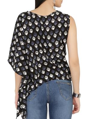 crew neck asymmetric top - 14063927 - Standard Image - 3