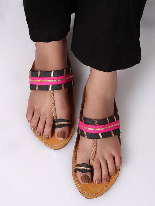 black & magenta kolhapuri chappals - 14242737 - Standard Image - 1
