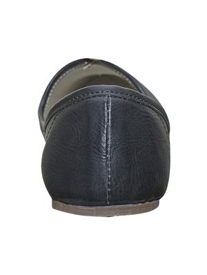 black leather slip on jutis - 14509939 - Standard Image - 3