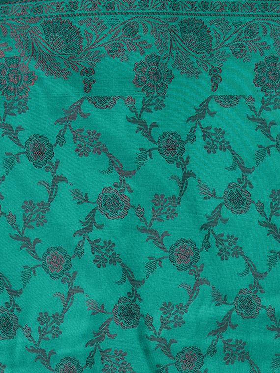 Floral pallu bordered saree with blouse - 14518765 - Zoom Image - 3