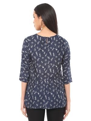 leaf print boat neck top - 14531896 - Standard Image - 3