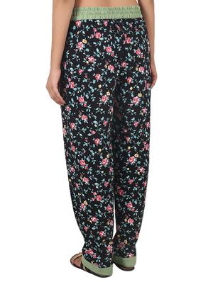 black floral pajama - 14553493 - Standard Image - 3