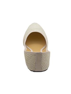 beige slip on jutis - 14659778 - Standard Image - 3