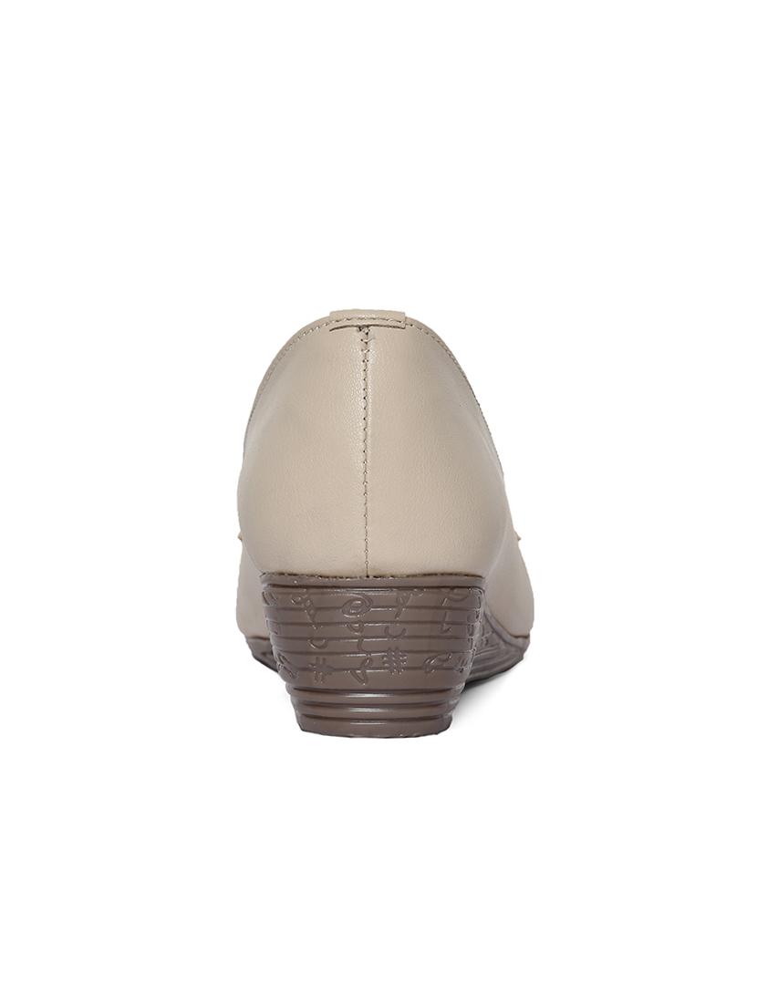 beige slip on formal shoe - 14676861 - Zoom Image - 3