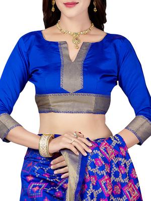 blue patola saree with blouse - 14749716 - Standard Image - 3