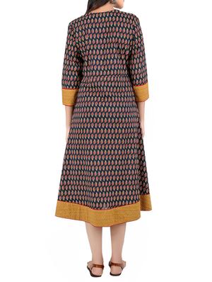 a-line piping kurta - 14774634 - Standard Image - 3