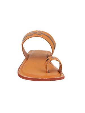brown toe separator kolhapuri - 14894174 - Standard Image - 3