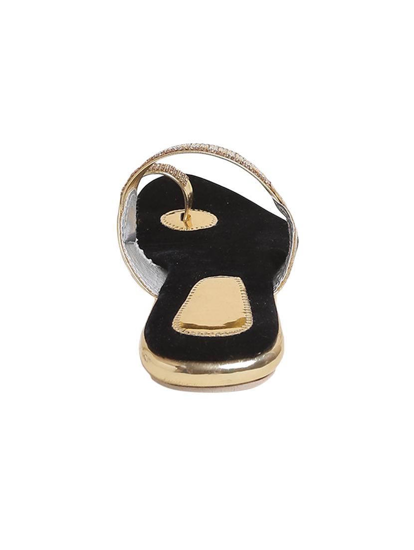 gold one toe kolhapuri - 14904970 - Zoom Image - 3