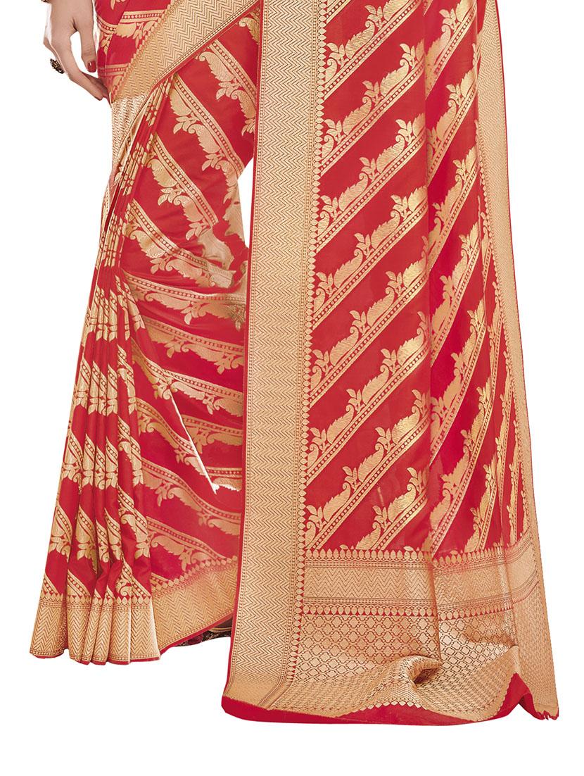 red silk banarasi saree with blouse - 14906983 - Zoom Image - 3