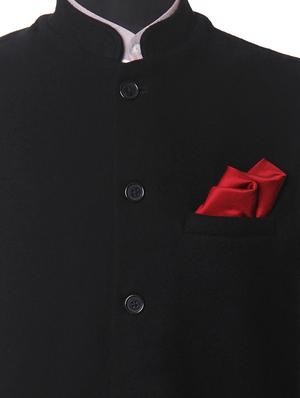 red silk pocketsquare - 14960191 - Standard Image - 3