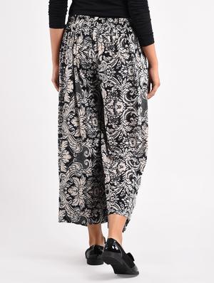 black printed rayon palazzo - 14961920 - Standard Image - 3