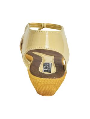 Hero Shoe Line Synthetic Leather Made Creame Colored Wedges For Women's - 14986290 - Standard Image - 3