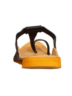 black one toe kolhapuri - 15016414 - Standard Image - 3