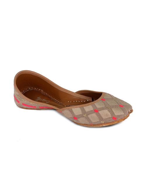 coral haze beige and pink jacquard juttis - 15019795 - Standard Image - 1