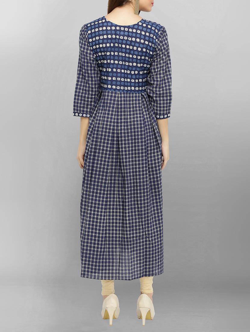 blue cotton flared kurta - 15049793 - Zoom Image - 3