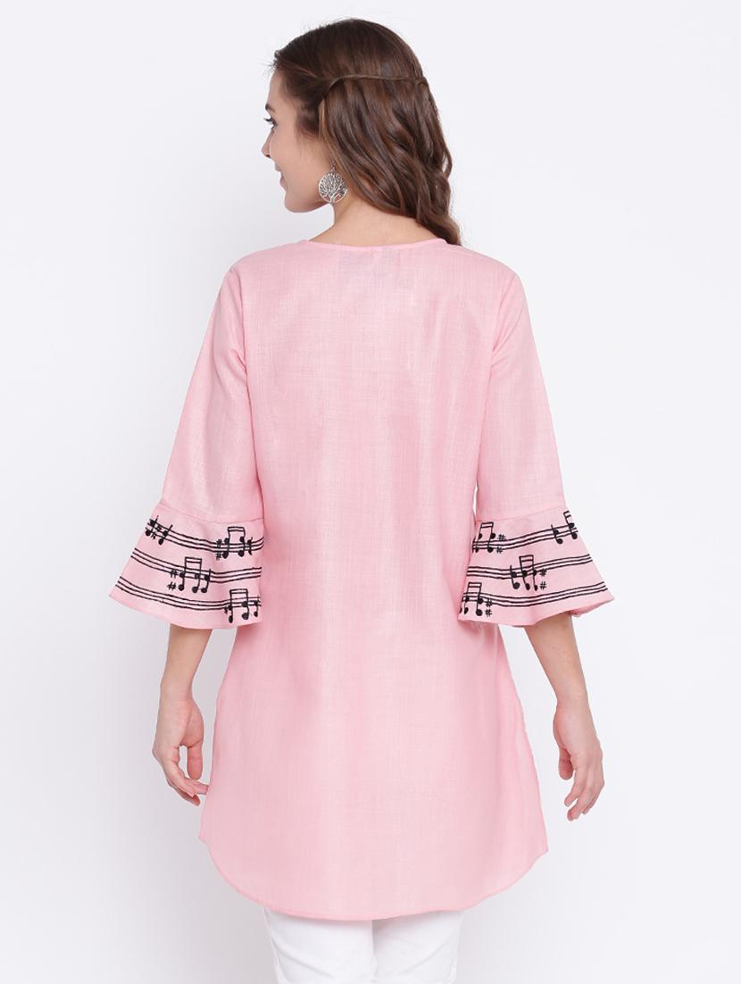 Embroidered bell sleeve kurti - 15073076 - Zoom Image - 3