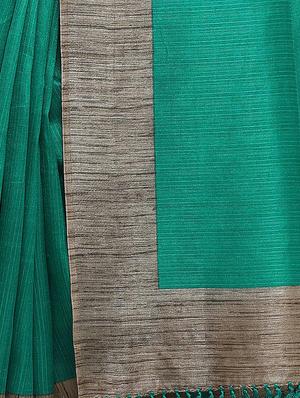 green saree with blouse - 15086306 - Standard Image - 3