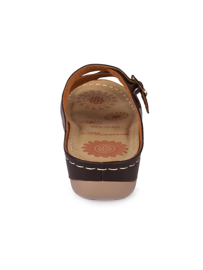 brown faux leather slippers - 15113658 - Zoom Image - 3