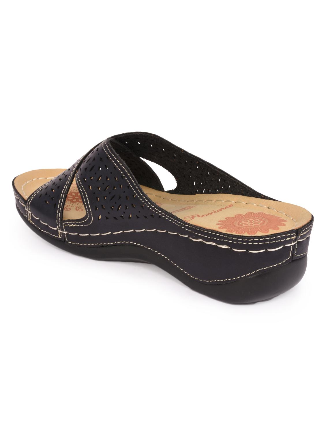 black slip on wedge - 15113661 - Zoom Image - 3