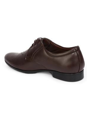 brown leatherette formal derby - 15113783 - Standard Image - 3