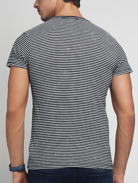black cotton pocket t-shirt - 15118528 - Zoom Image - 3