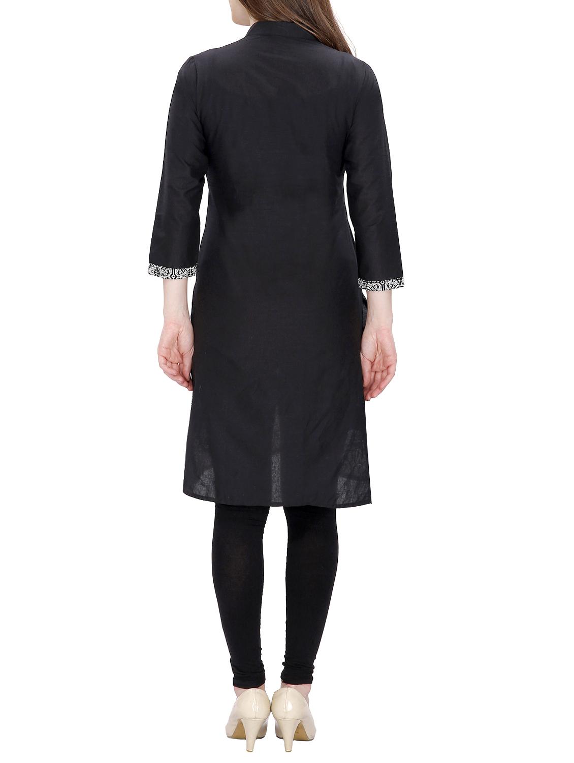 White cotton straight kurta - 15120871 - Zoom Image - 3