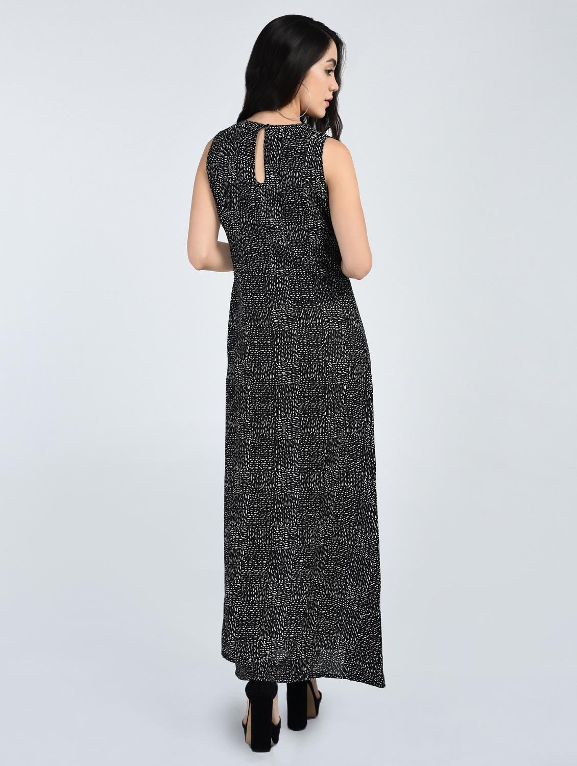 Pleated neck maxi dress - 15121396 - Zoom Image - 3
