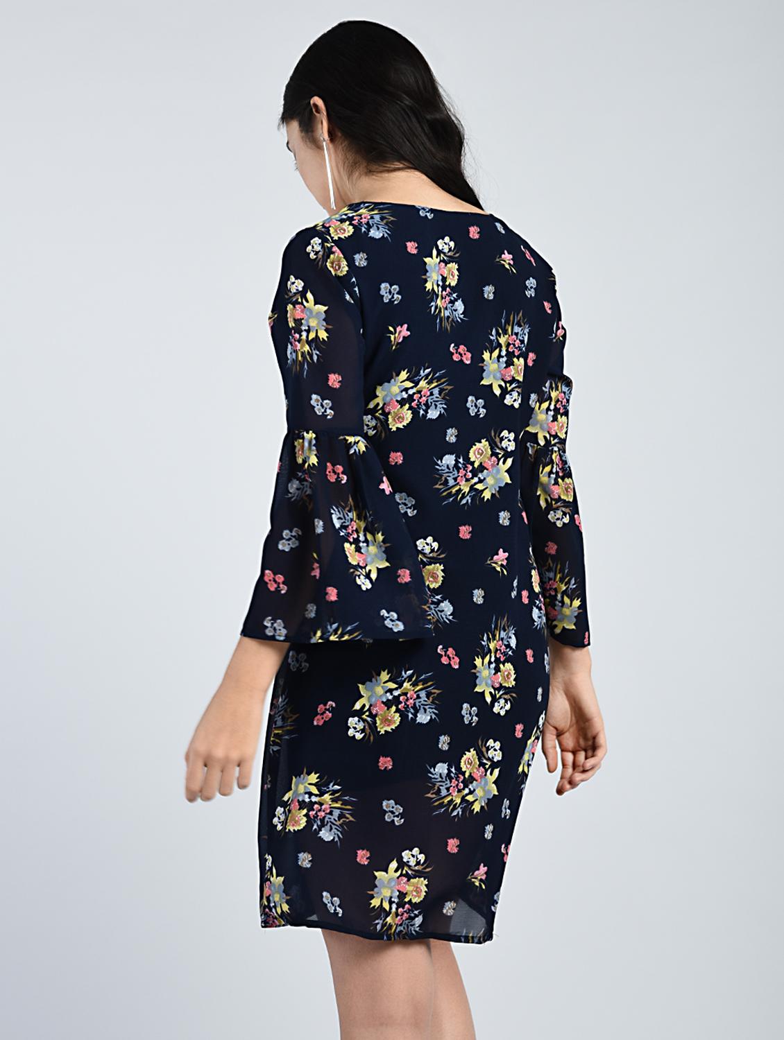 bell sleeved floral shift dress - 15121411 - Zoom Image - 3
