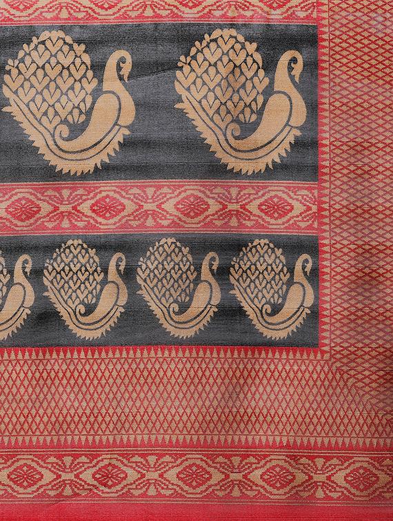 black cotton printed saree with blouse - 15128619 - Zoom Image - 3