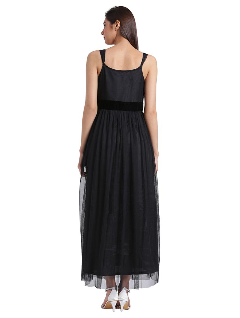 black solid gown dress - 15159182 - Zoom Image - 3