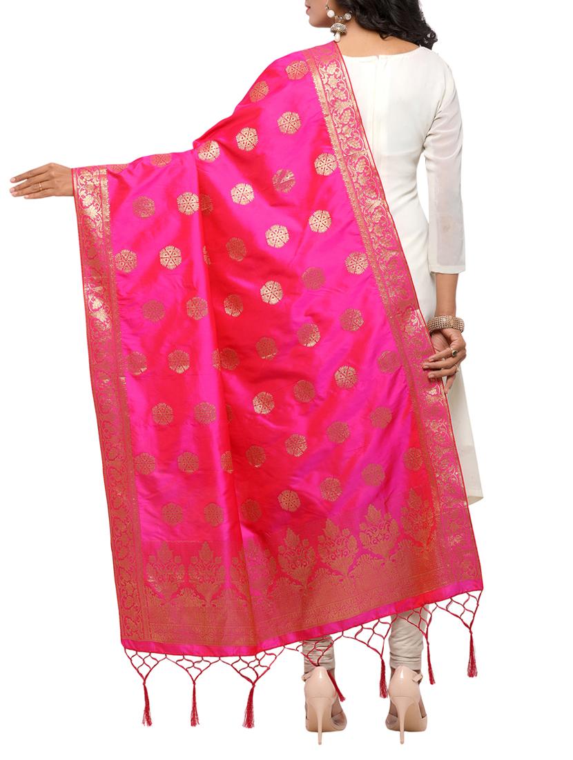 pink poly silk banarasi dupatta - 15168885 - Zoom Image - 3